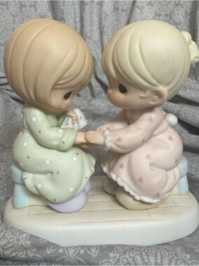Precious Moments Vintage Figurine - You are always there for me 1990